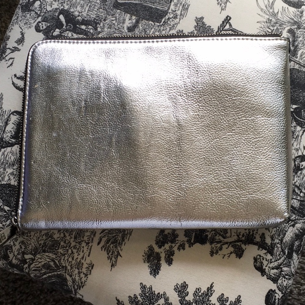 Silver Metallic iPad Wallet 104